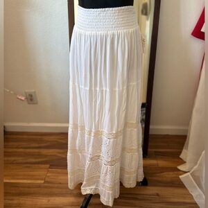 Womens Skirt size XL White Maxi Boho tiered NWT stretch waist
